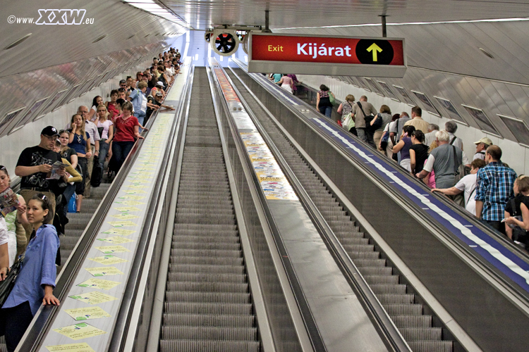 rolltreppe zur ubahn