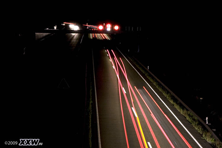 auf der autobahnbrücke im cäsarspark