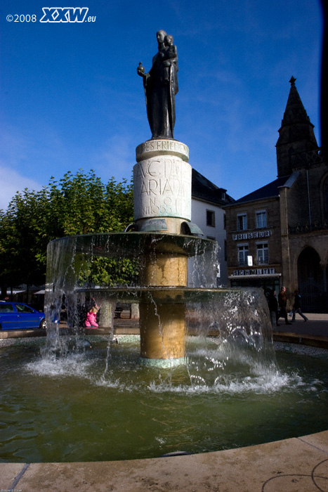 der brunnen war treffpunkt in saarlouis