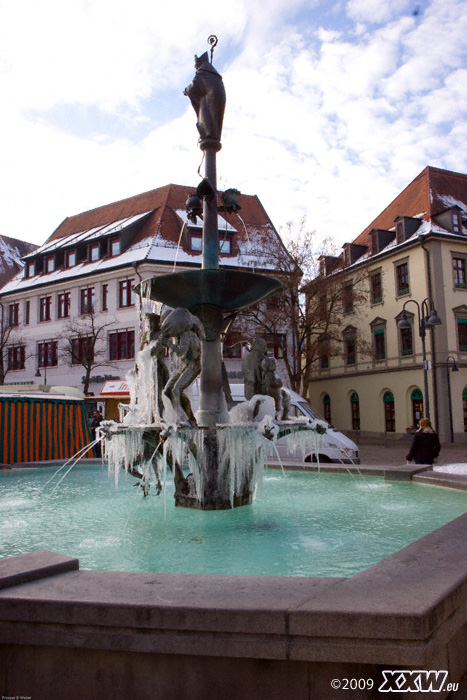 der brunnen ist zugefroren