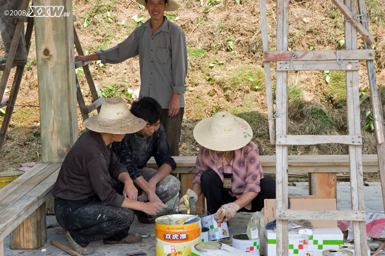 chinesische maler bei der arbeit