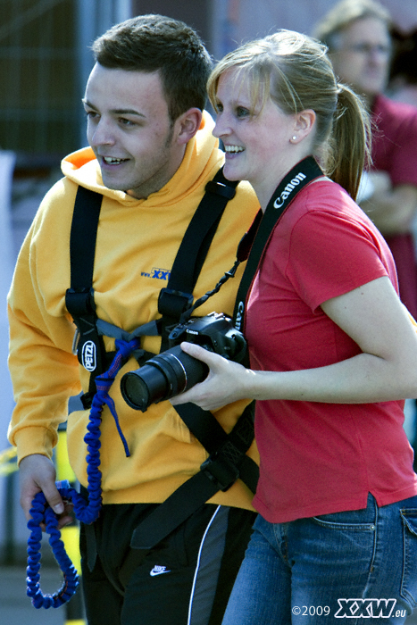 christina muss kevin stützen