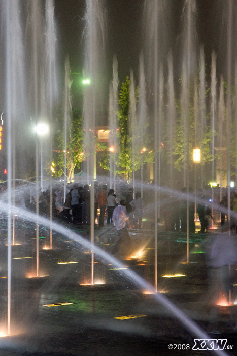 farbiges licht, wasser und klassische musik