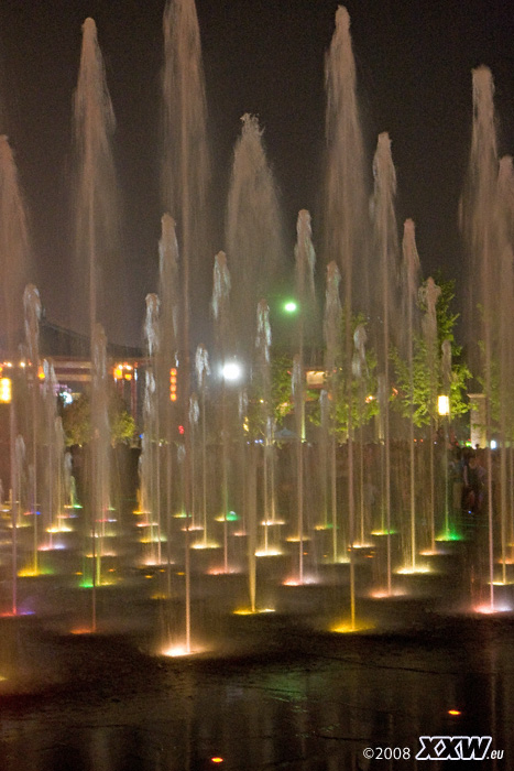 farbiges licht, wasser und klassische musik